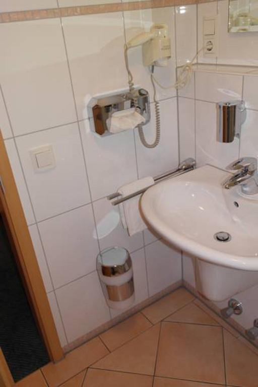 Hotel Jahnhaus Langenfeld  Rum bild
